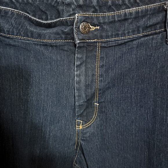 Old Navy Plus Jeans Boot Cut Dark Wash Denim Size 24 Regular  - Picture 4 of 8